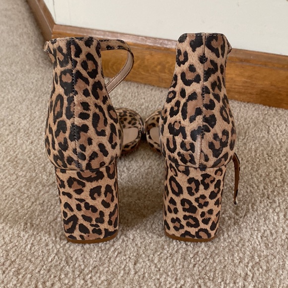 STEVE MADDEN Cheetah Heels - Picture 3 of 4